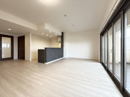 【居間・リビング】 | グランシティレイディアントアクアヴィータ