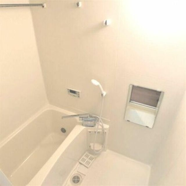 レジデンスＴＨ浄心の浴室