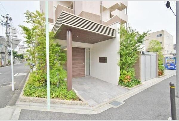 セレニティー金山のロビー