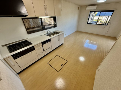 【居間・リビング】 | 錦織北1丁目戸建