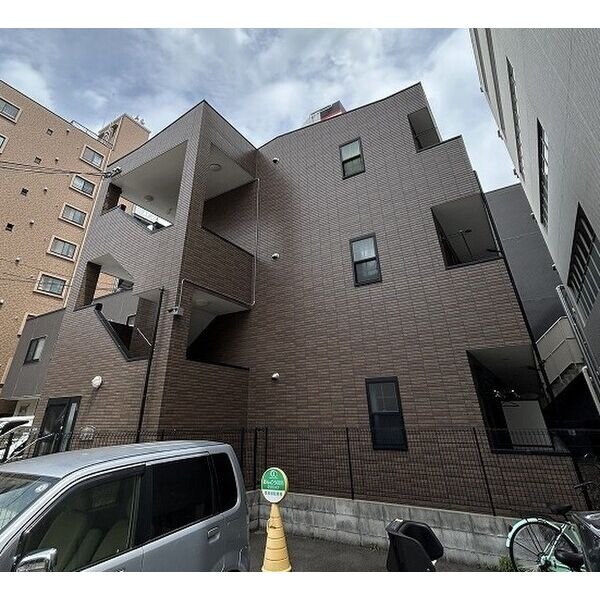 アンプルールフェールSHIBATAの外観