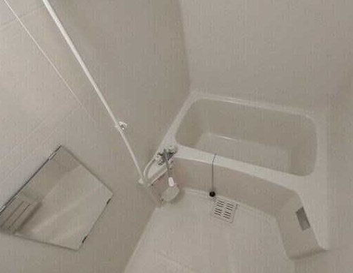 アンプルールフェールSHIBATAの浴室