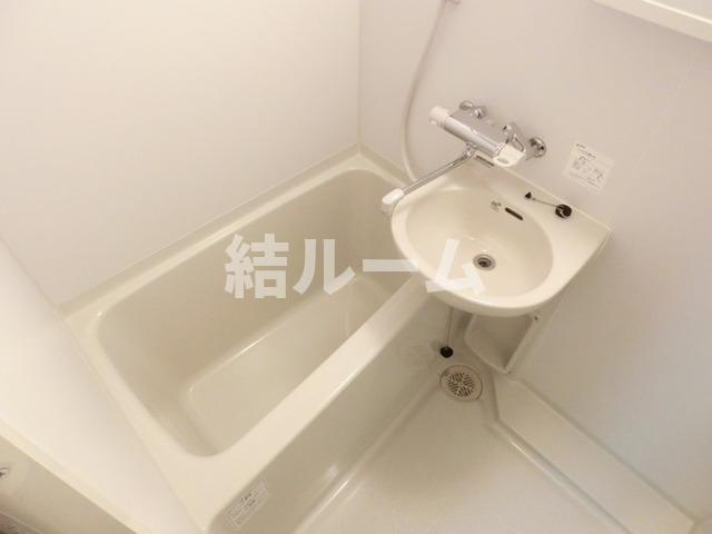 豊島区西巣鴨２丁目の賃貸マンションの浴室