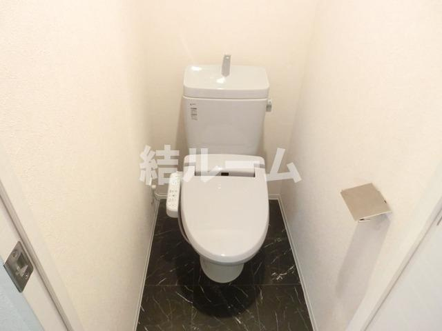 豊島区西巣鴨２丁目の賃貸マンションのトイレ