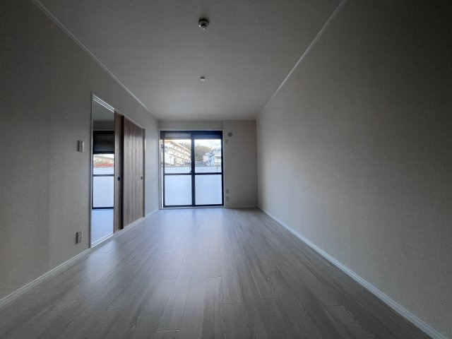 ドルチェハイツの居間・リビング