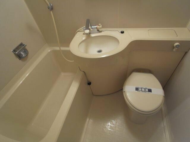 ガラ・ステージ中野の浴室