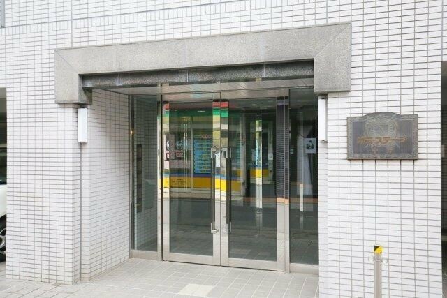 ガラ・ステージ中野のエントランス