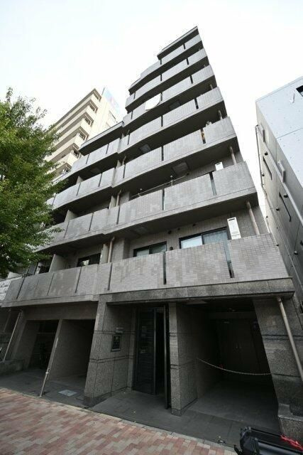 ルーブル高円寺伍番館の外観