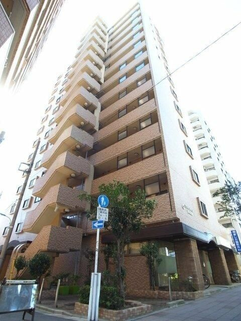 マンションアクロス西巣鴨の外観