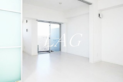 【居間・リビング】 | エムズコート | 洋室のお部屋です。