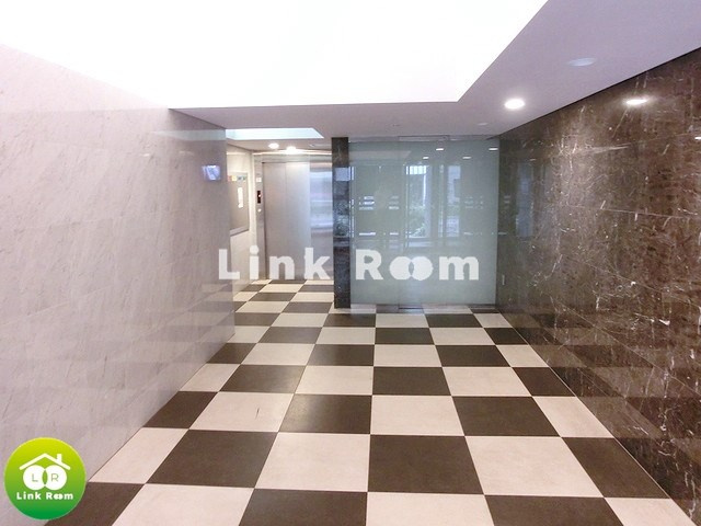 スカイコート両国参番館のエントランス