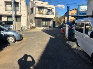 【前面道路含む現地写真】 | 港南区芹が谷1丁目　新築分譲住宅 | 前面道路