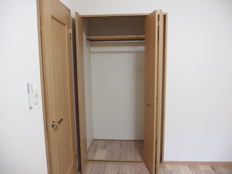 天神山マンションⅡ号館の収納