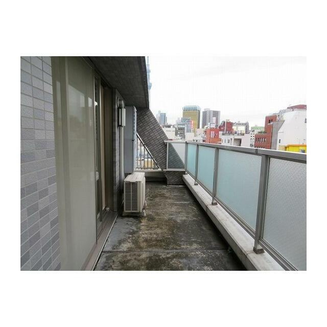 シャローグラスのバルコニー