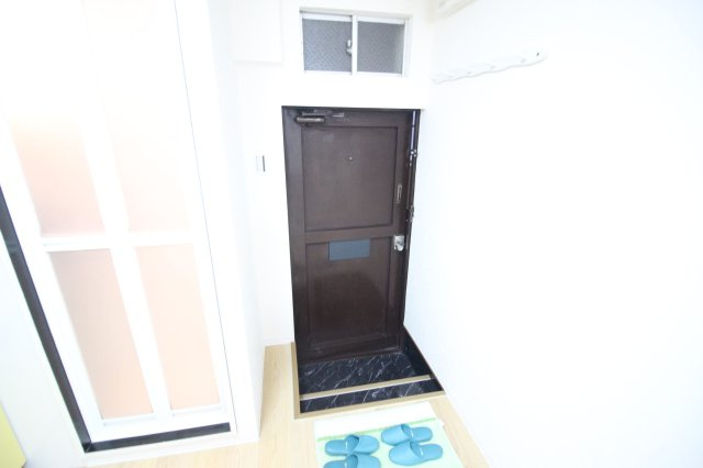 【玄関】 | 第3田辺マンション | 明るい玄関です