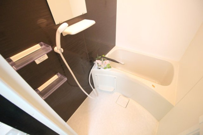 【浴室】 | 第3田辺マンション | コンパクトで使いやすいお風呂です