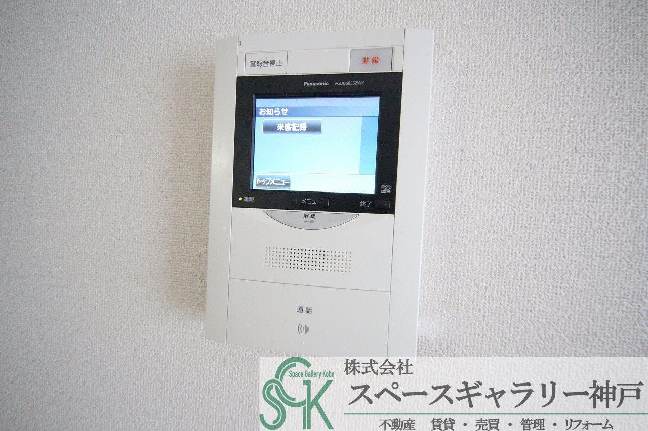 ファミールハイツのセキュリティ|※お部屋により仕様が異なる場合があります。