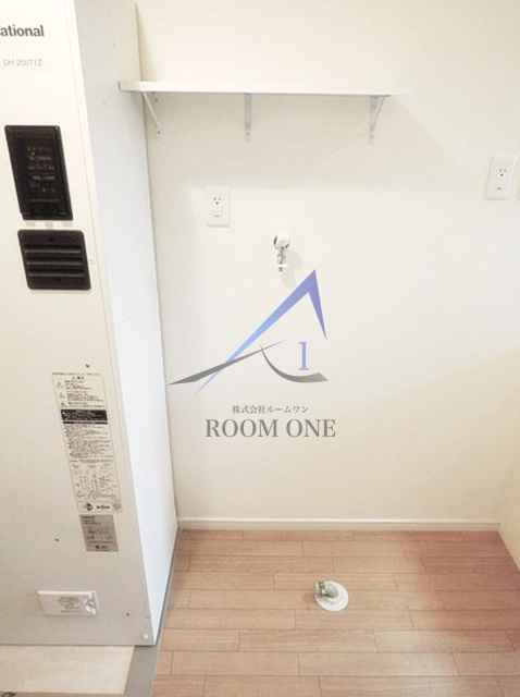 ペントス神田五軒町の設備|洗濯機置き場です。