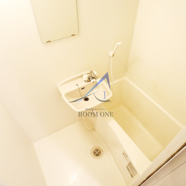 ペントス神田五軒町の浴室|お風呂です。