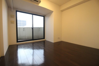 【居間・リビング】 | ラパンジール四天王寺東 | 洋室
