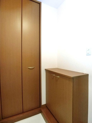 【玄関】 | 第３サニーサイト | 玄関（シューズボックス）