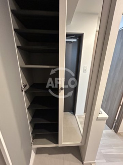 【玄関】 | ルフォンプログレ南森町　堀川小学校区 | ルフォンプログレ南森町　鏡付きシューズボックス