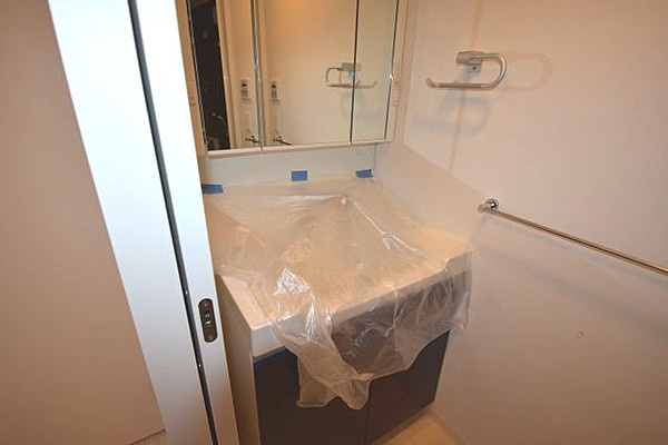 シャーメゾン神戸　(J-cubeKOBE)の洗面所