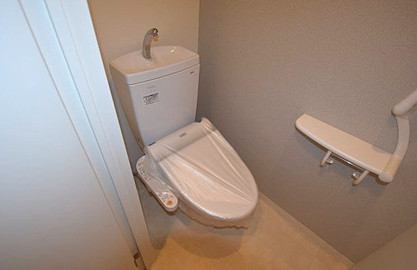 シャーメゾン神戸　(J-cubeKOBE)のトイレ