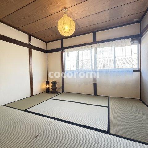 舟田町車庫2台付き戸建ての収納