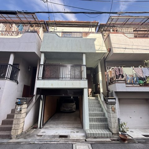 舟田町車庫2台付き戸建ての外観