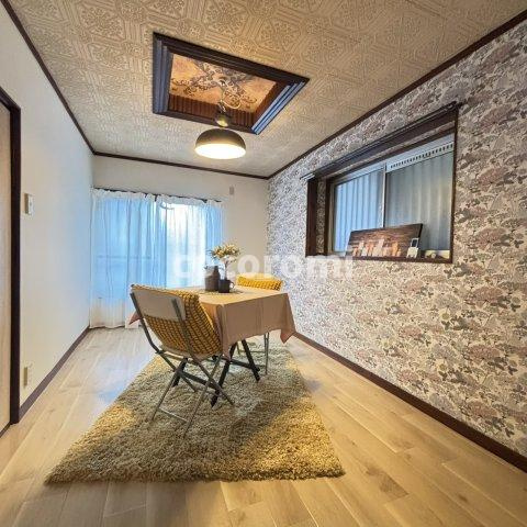 舟田町車庫2台付き戸建ての洋室