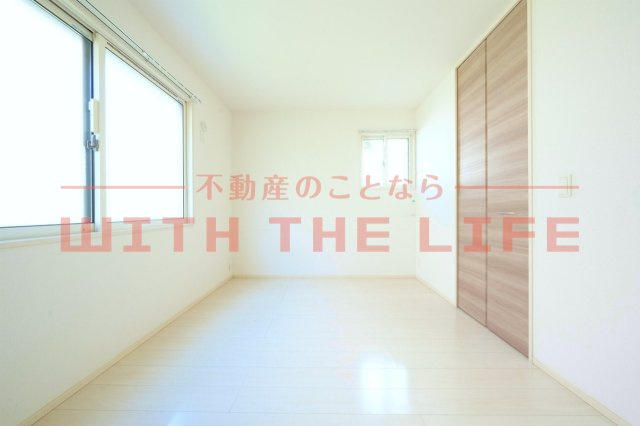 SAKURAⅢ【キャッシュバック対象】の洋室|ゆったりした洋室です