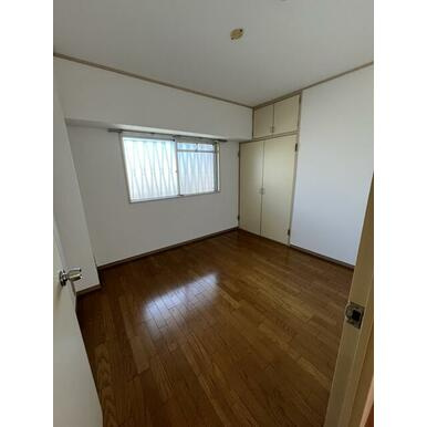 アルパ芦屋の洋室