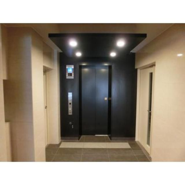 パークアクシス小伝馬町のロビー