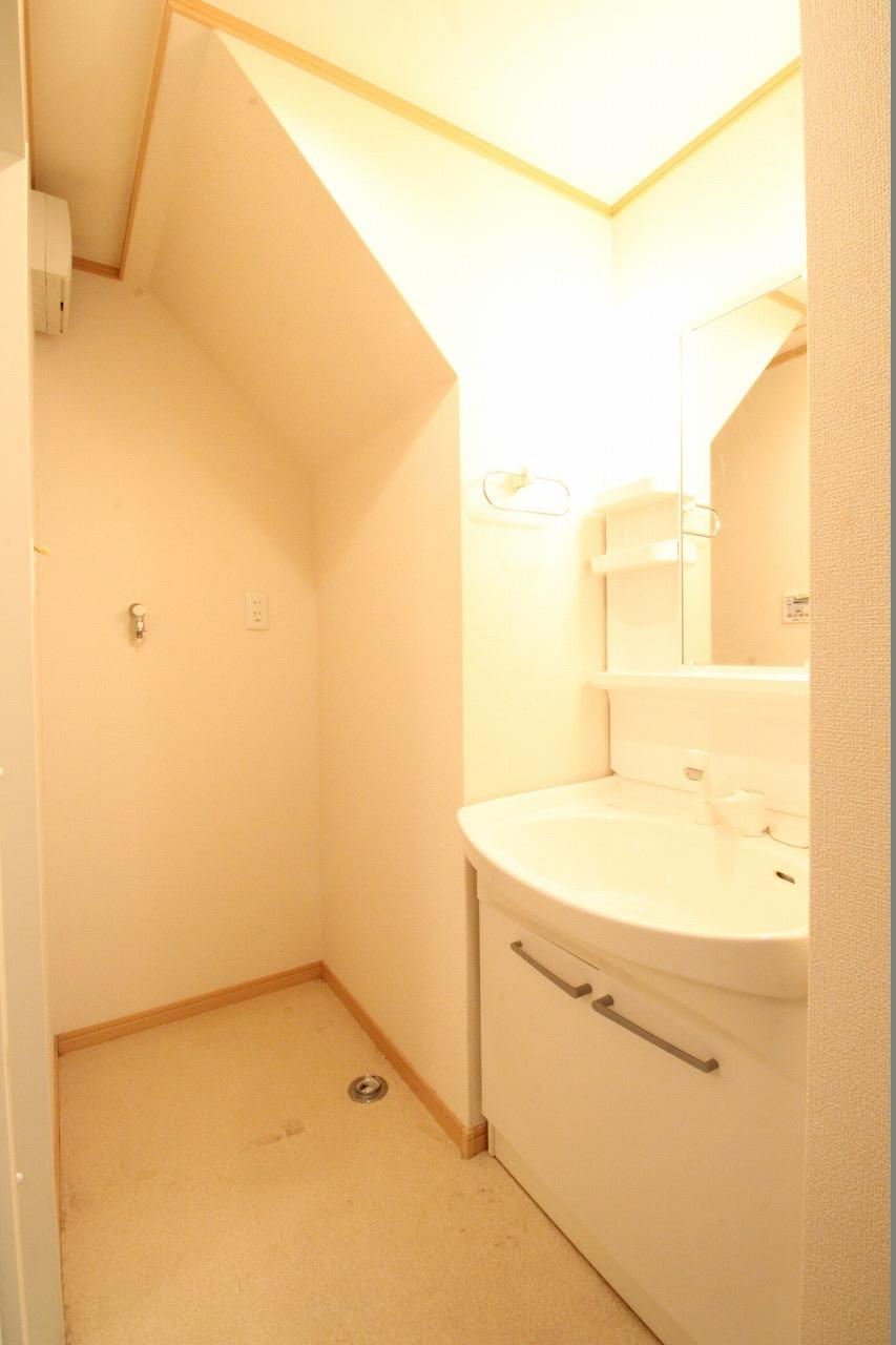 プリマベーラ森友の洗面所|※お部屋により仕様が異なる場合があります※