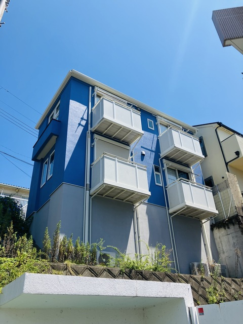 アンジェリーク上永谷の外観