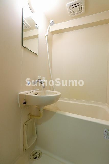 ピュアドームベイス博多の浴室