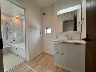 【独立洗面台】 | GRAFARE瀬戸市山の田町全３棟【幡山西小　幡山中】 | LINEから簡単お問合せ可能！
友達検索で@nqk7328tです！