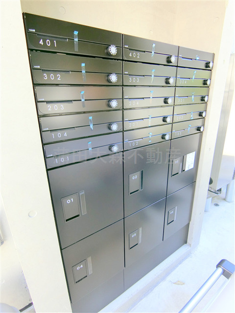 COCOFLAT蒲田EASTのその他共用部分|宅配BOXメールBOX