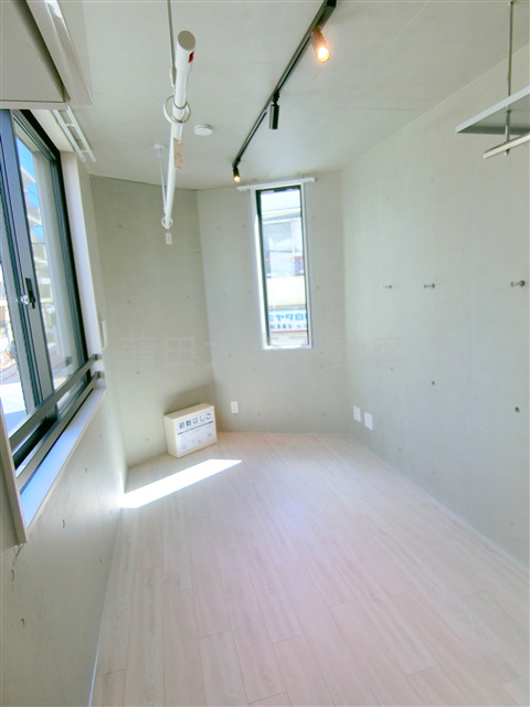 COCOFLAT蒲田EASTの居間・リビング