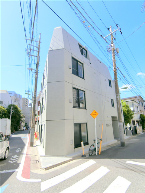 COCOFLAT蒲田EASTの外観