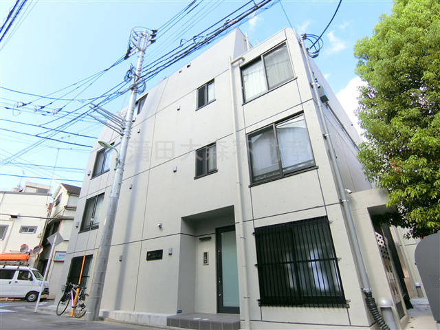 COCOFLAT蒲田EASTの外観|2022年7月築　RC鉄筋コンクリート造地上4階建て総戸数14戸Wi-Fi対応の光インターネット無料オートロック防犯カメラ宅配BOX付デザイナーズマンション　東京都大田区南蒲田1丁目　京急蒲田駅近