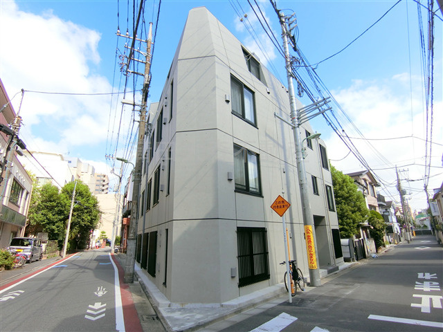 COCOFLAT蒲田EASTの外観