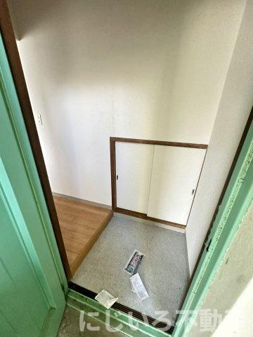 アイリス南開の玄関