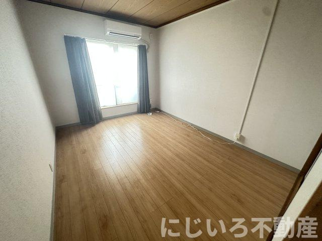 アイリス南開の寝室