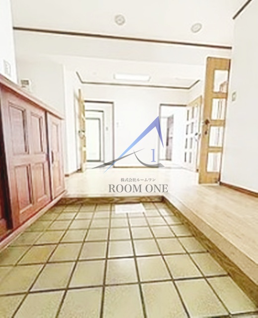 勇進ビルの玄関|玄関です。