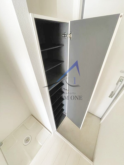 リブリ・Emergence I