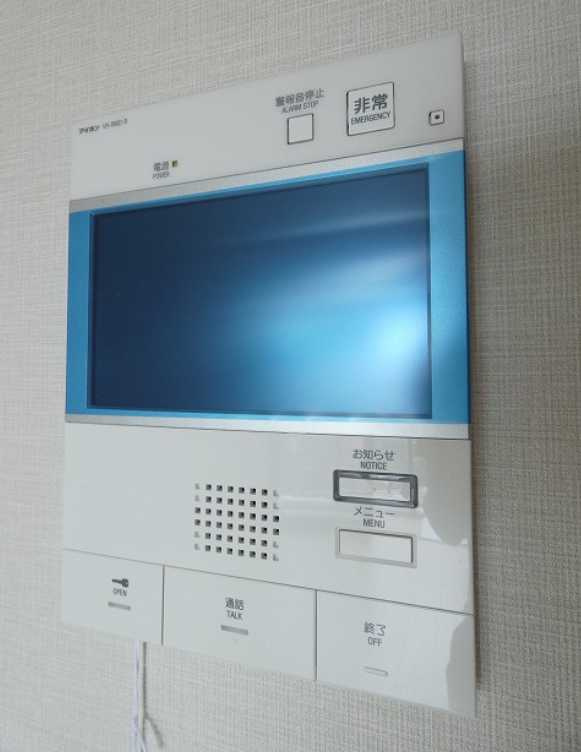 BluRock青葉台　礼金0　築浅　ペット相談のセキュリティ