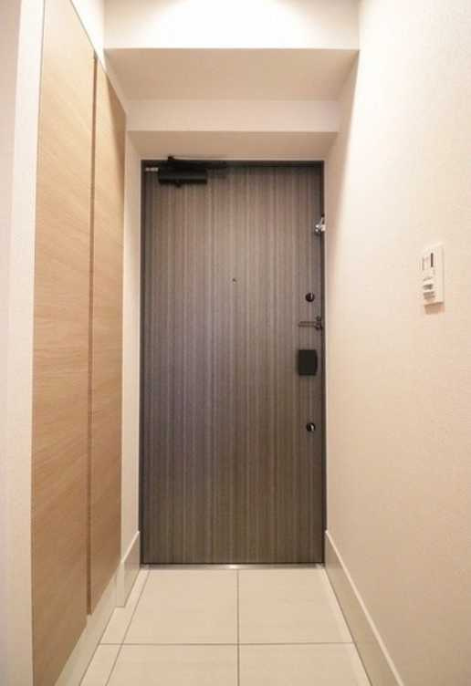 BluRock青葉台　礼金0　築浅　ペット相談の玄関