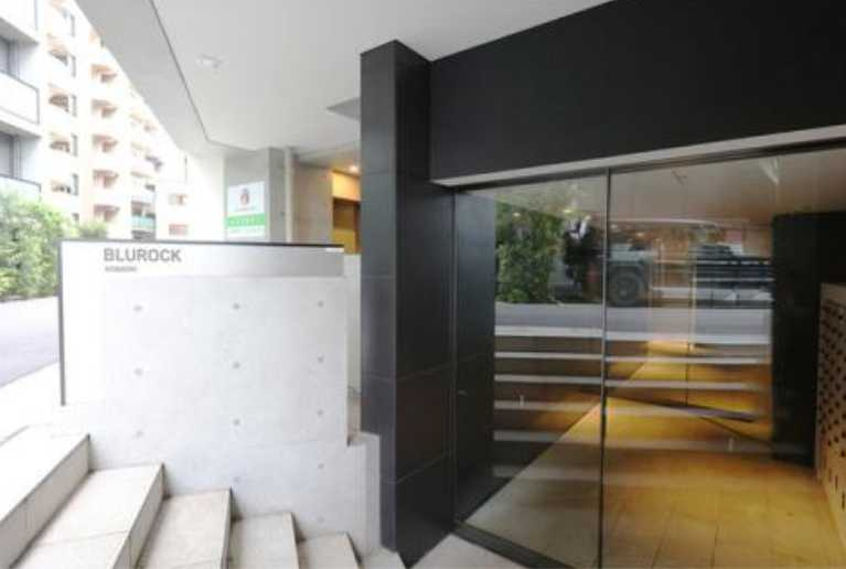 BluRock青葉台　礼金0　築浅　ペット相談のエントランス